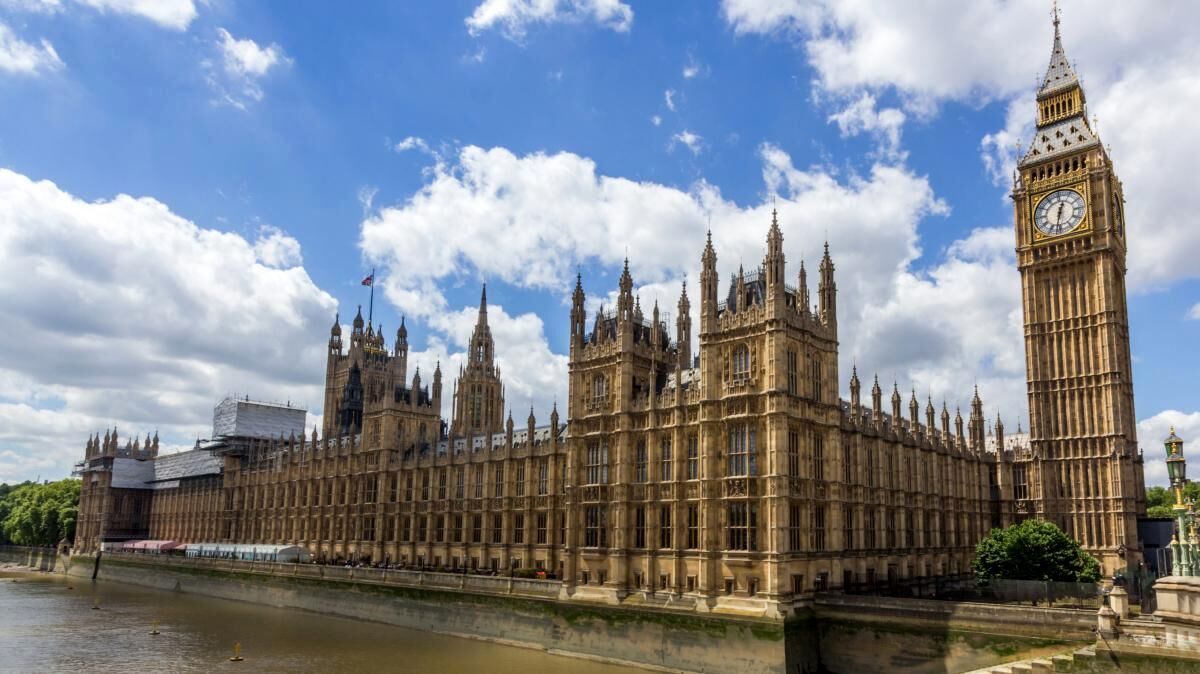 رسوایی‌های جنسی ۵۶ نماینده مجلس انگلیس