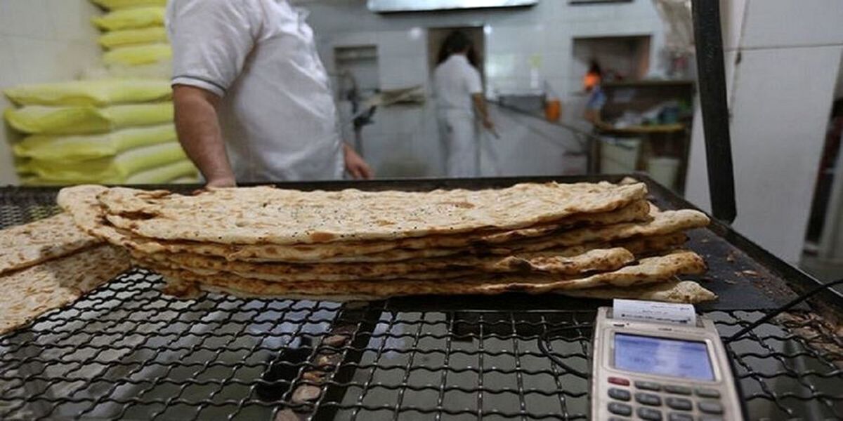 خرید نان توسط مردم زنجان با کارت‌های بانکی