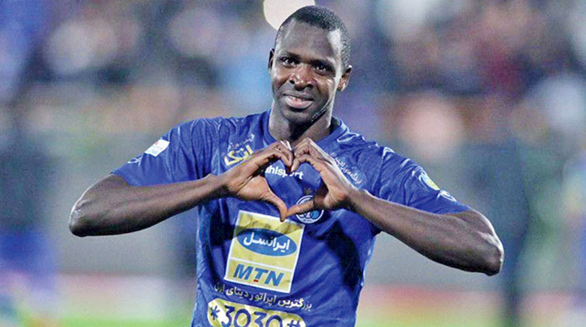 بمب خارجی پرسپولیس خنثی شد