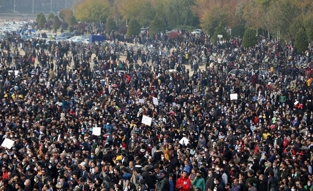 این هنرمندان راه خود را از اعتراضات جدا کردند | بازیگر مشهور مخاطبین را مقصر موضع‌گیری هنرمندان درباره اعتراضات دانست