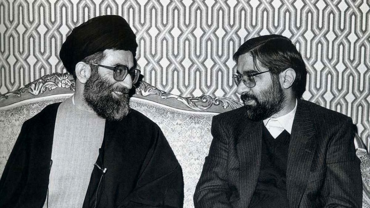 ناگفته‌های هاشمی از اختلاف نظر رهبری و موسوی | ماجرای «99 نفر» چه بود؟ فیلم